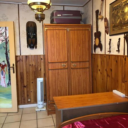 Yufan Apartment La Ville-du-Bois Luaran gambar